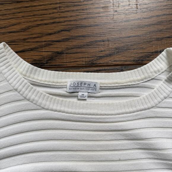 Joseph A White Ribbed Knit Top Button Shoulder Short Sleeve Sweater Style Sz M - Picture 3 of 7